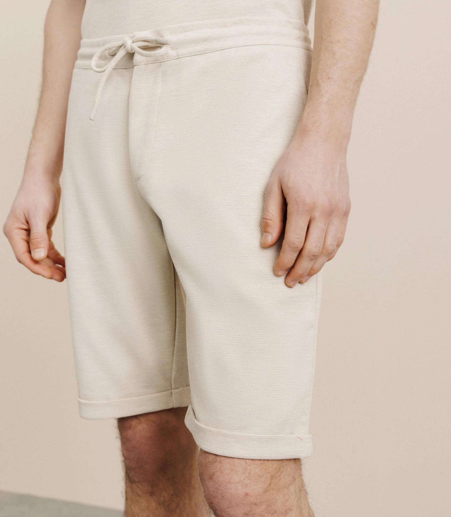 Bermuda avec cordon beige - Image 2