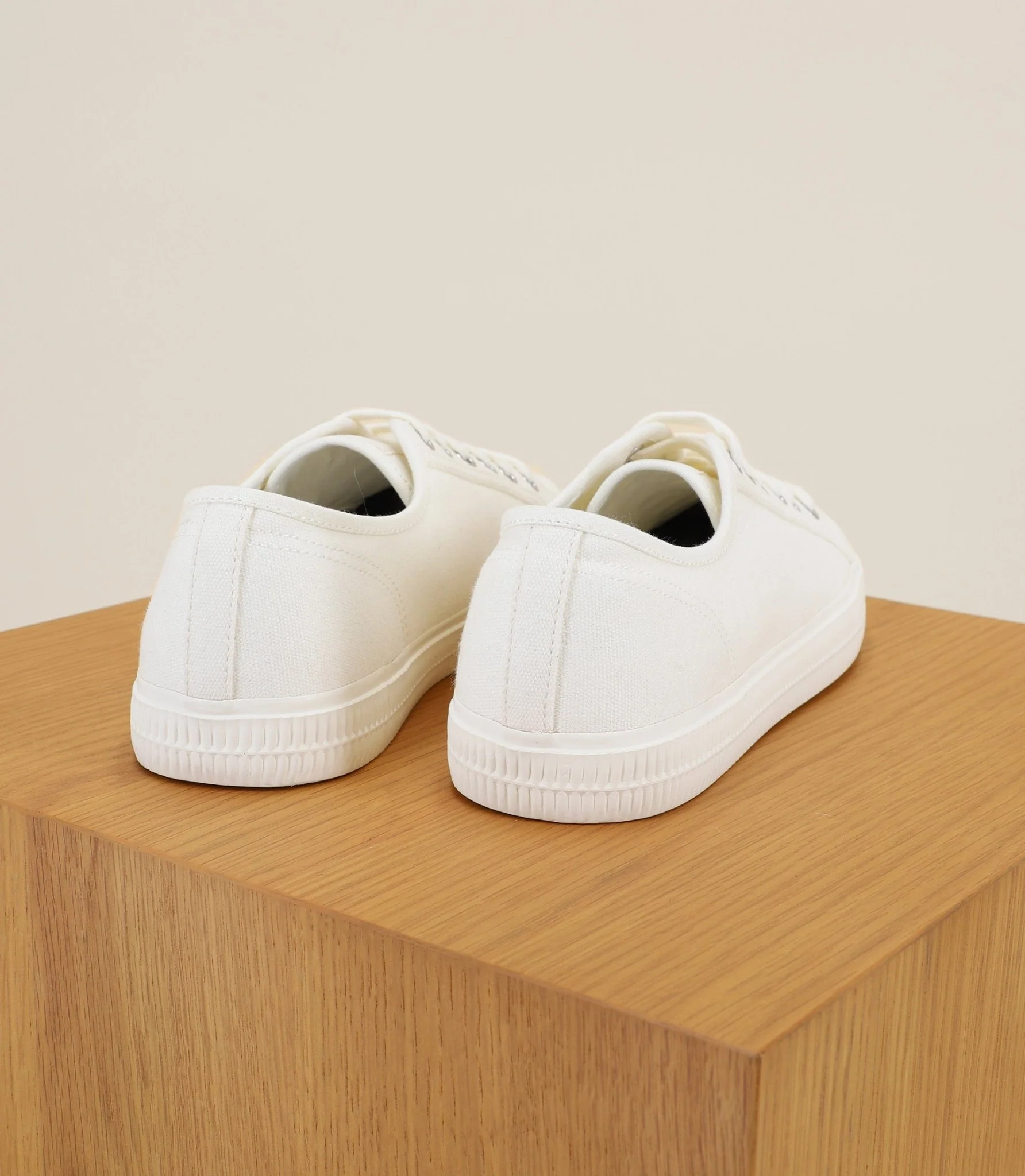 Chaussures baskets en toile écru - Image 4