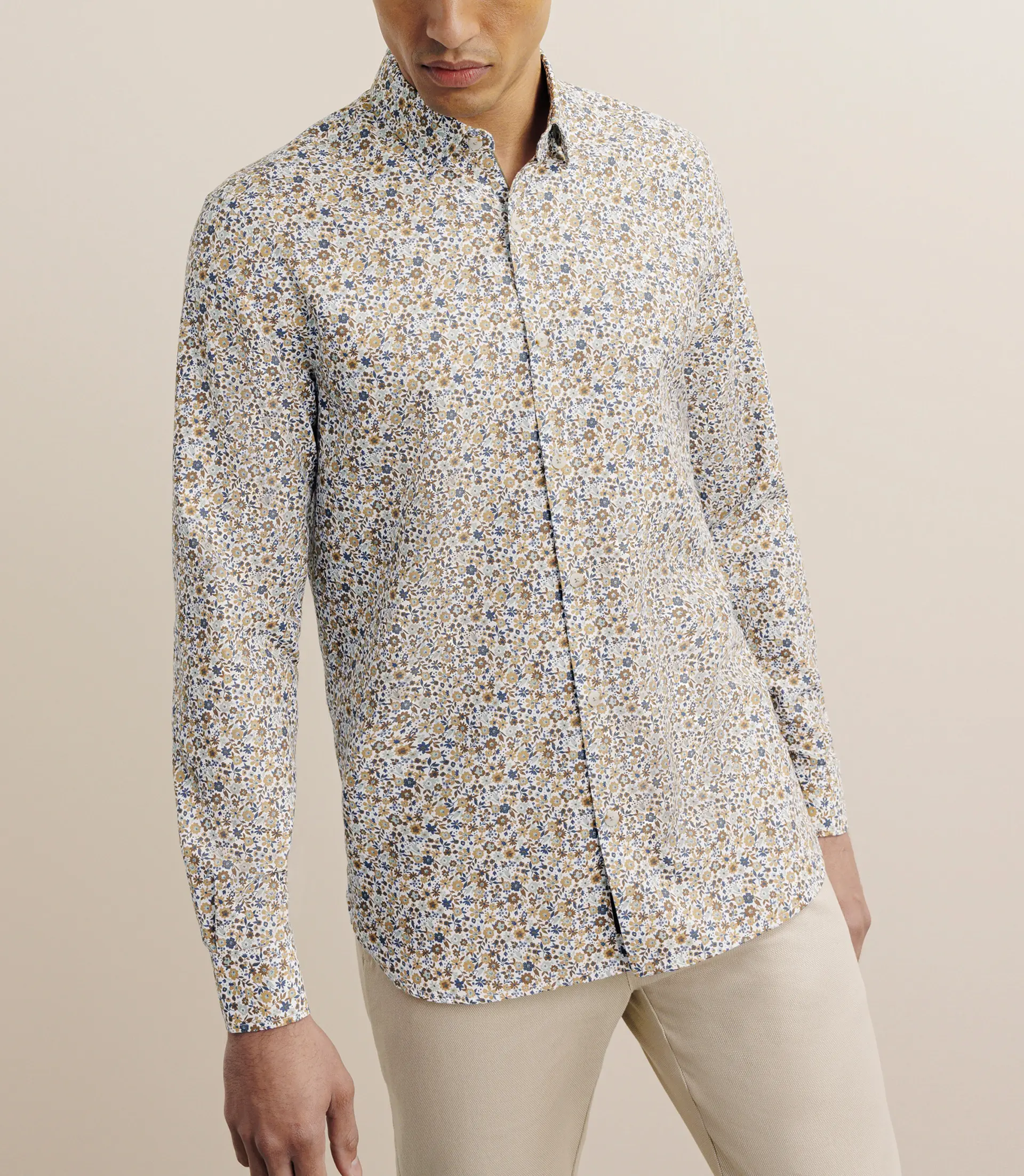 Chemise imprimée à fleurs camel