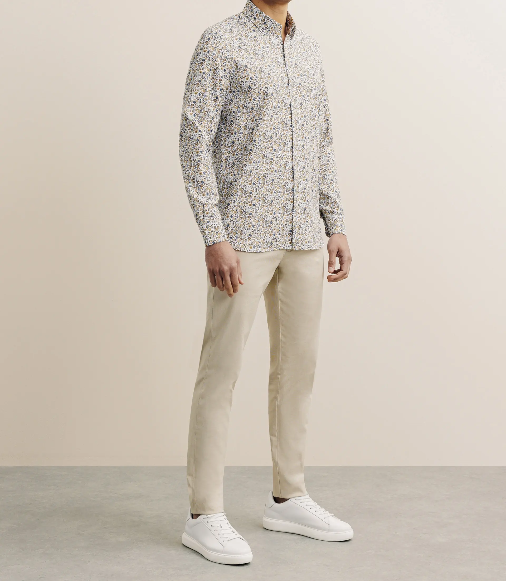 Chemise imprimée à fleurs camel - Image 3
