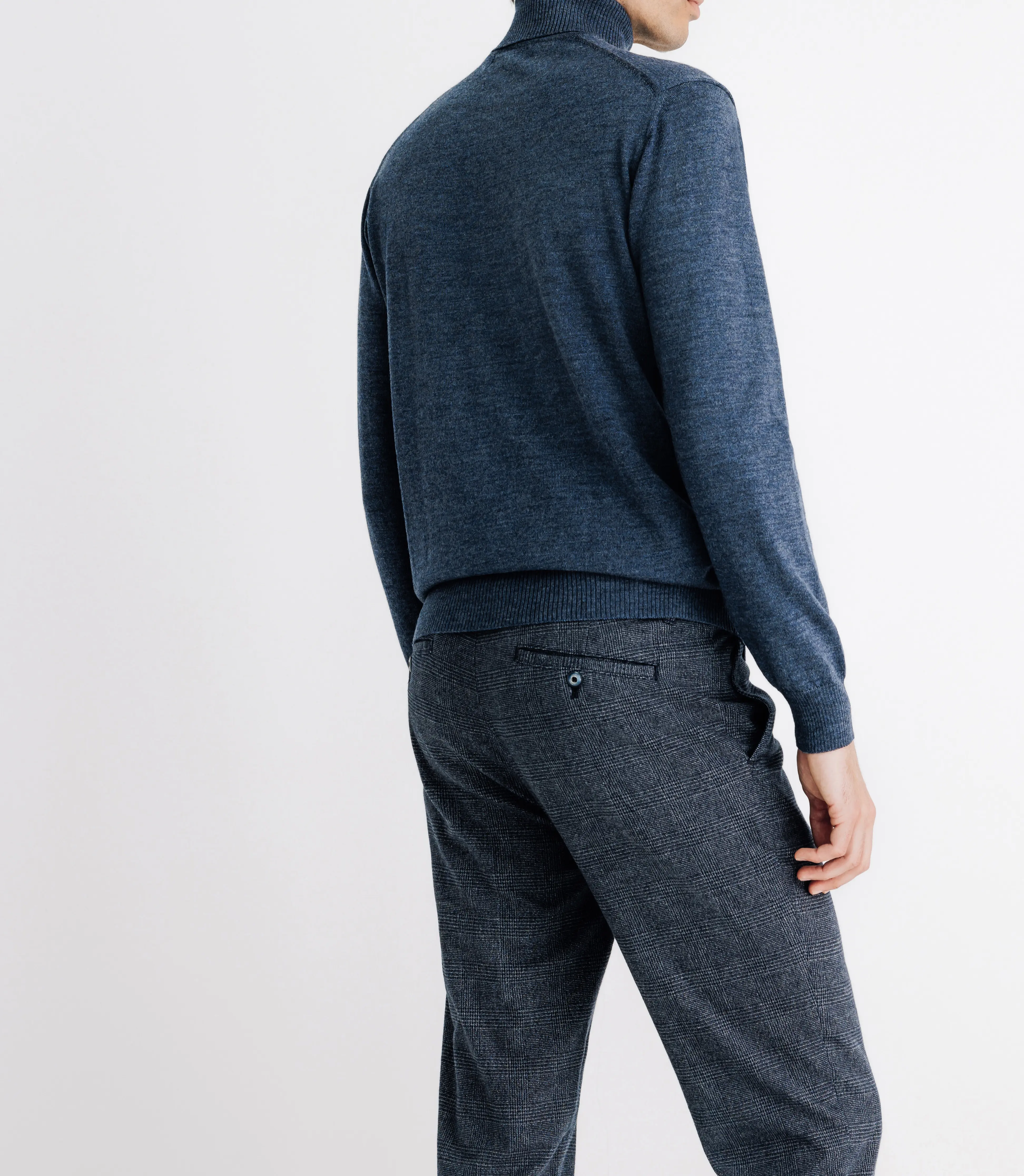 Pull col roulé en laine mérinos indigo - Image 4