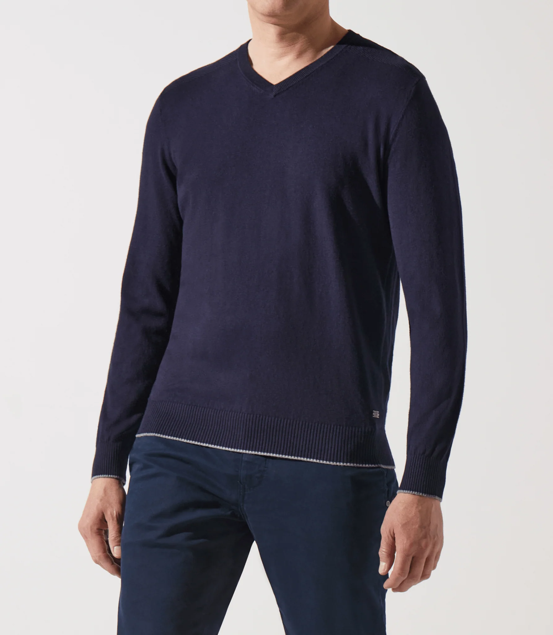 Pull col v rayé marine - Image 2