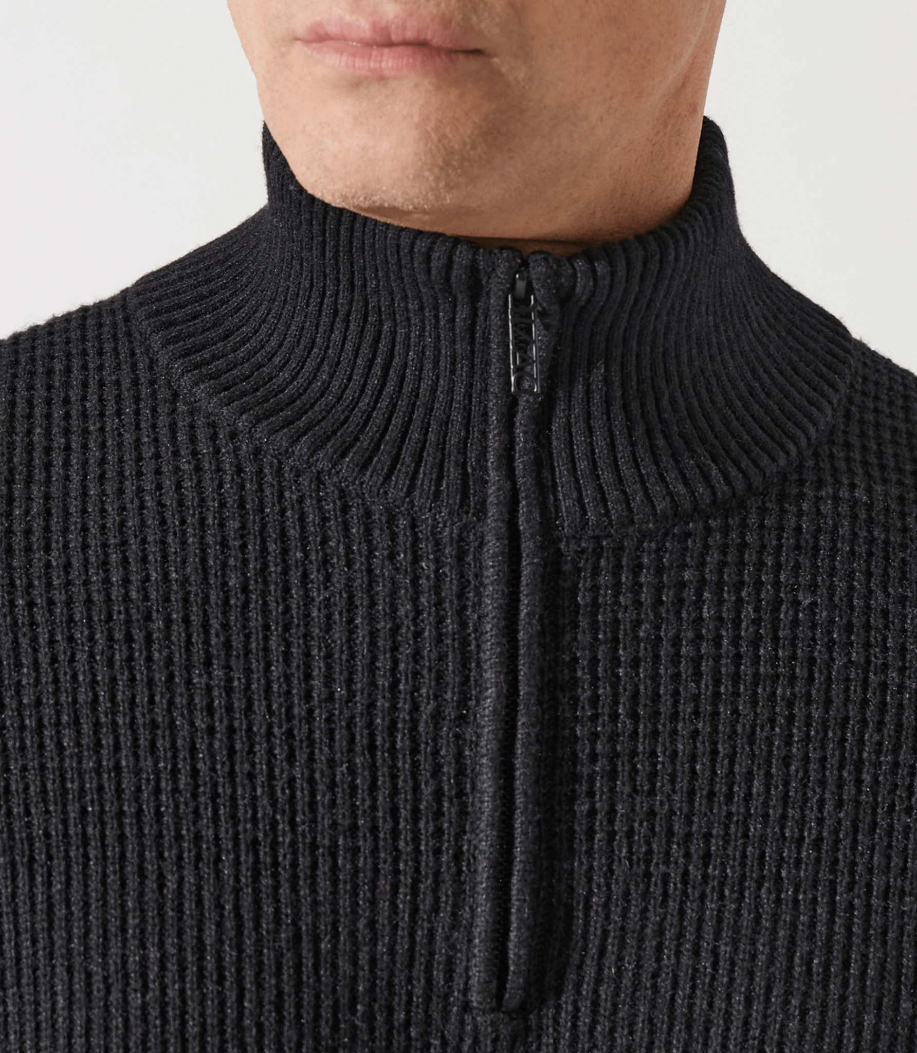 Pull col zippé camionneur noir - Image 3