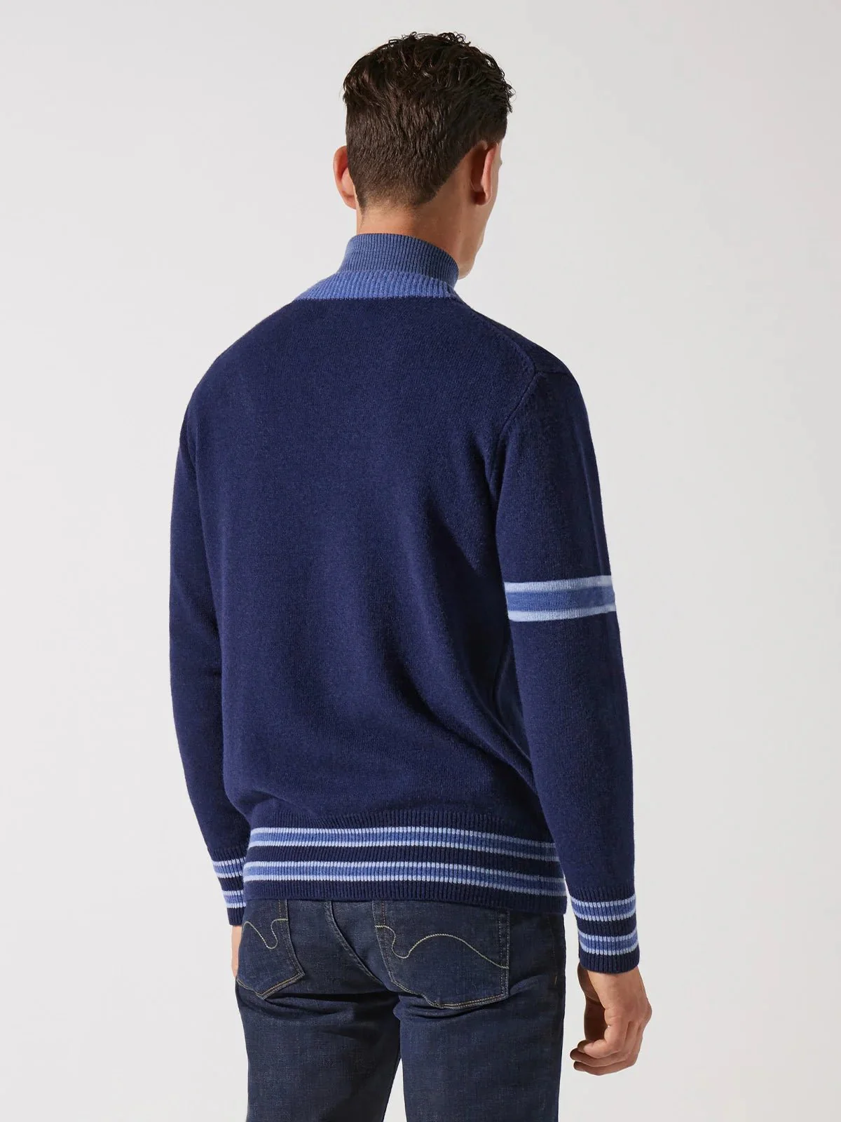 Gilet boutonné brodé bleu - Image 3