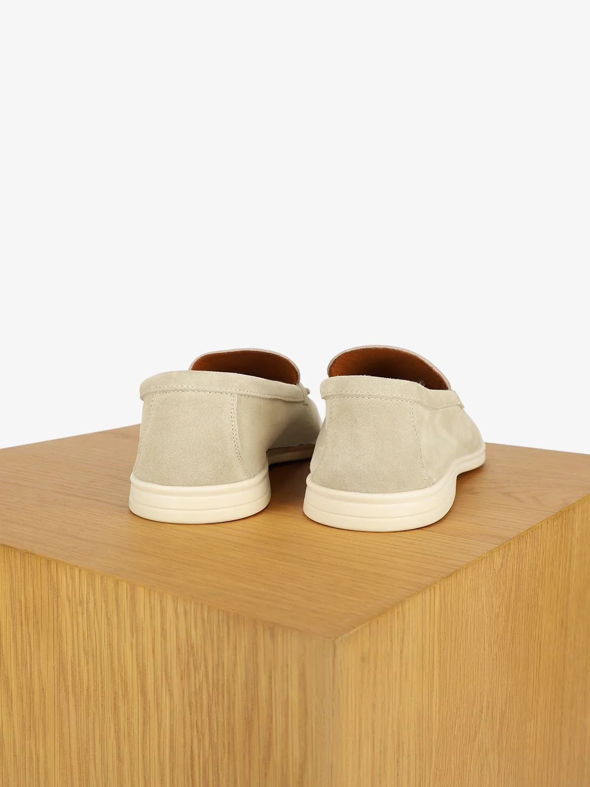 Mocassin casual en suède écru - Image 3