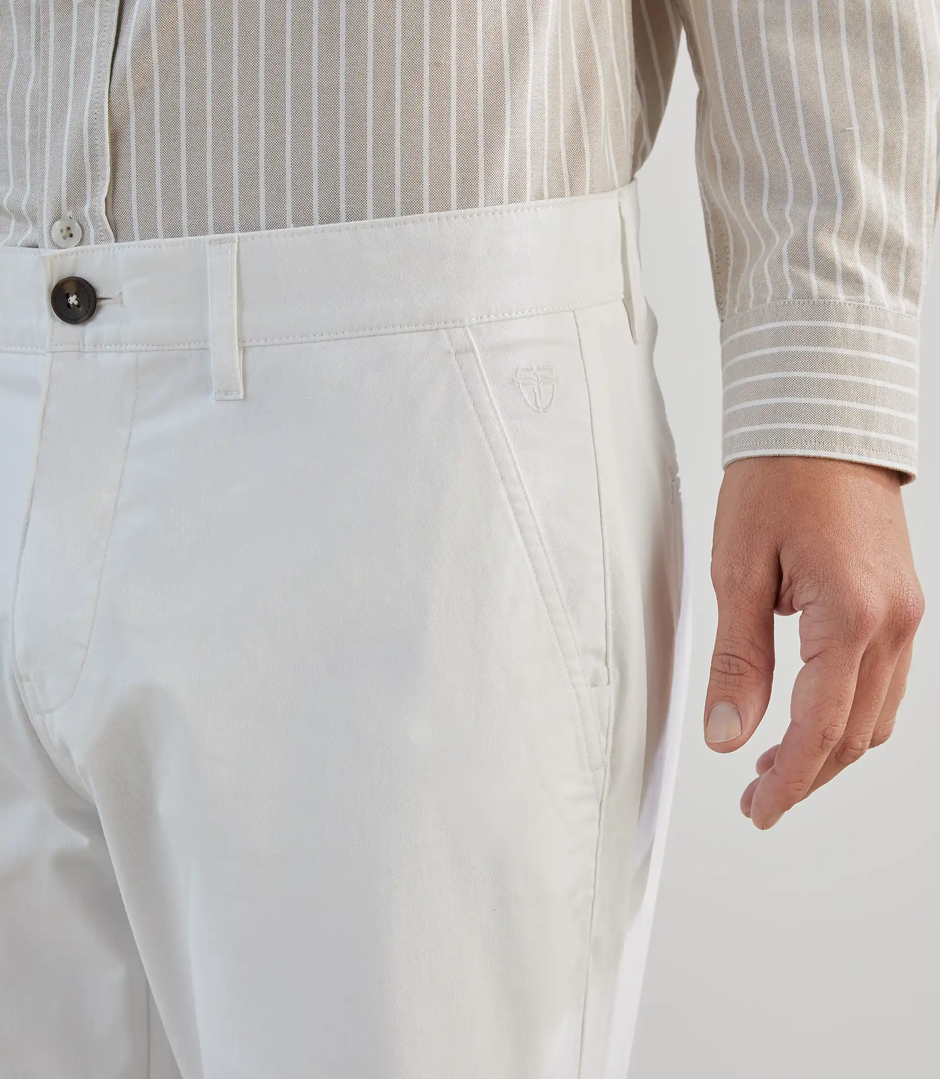 Pantalon chino  blanc - Image 2
