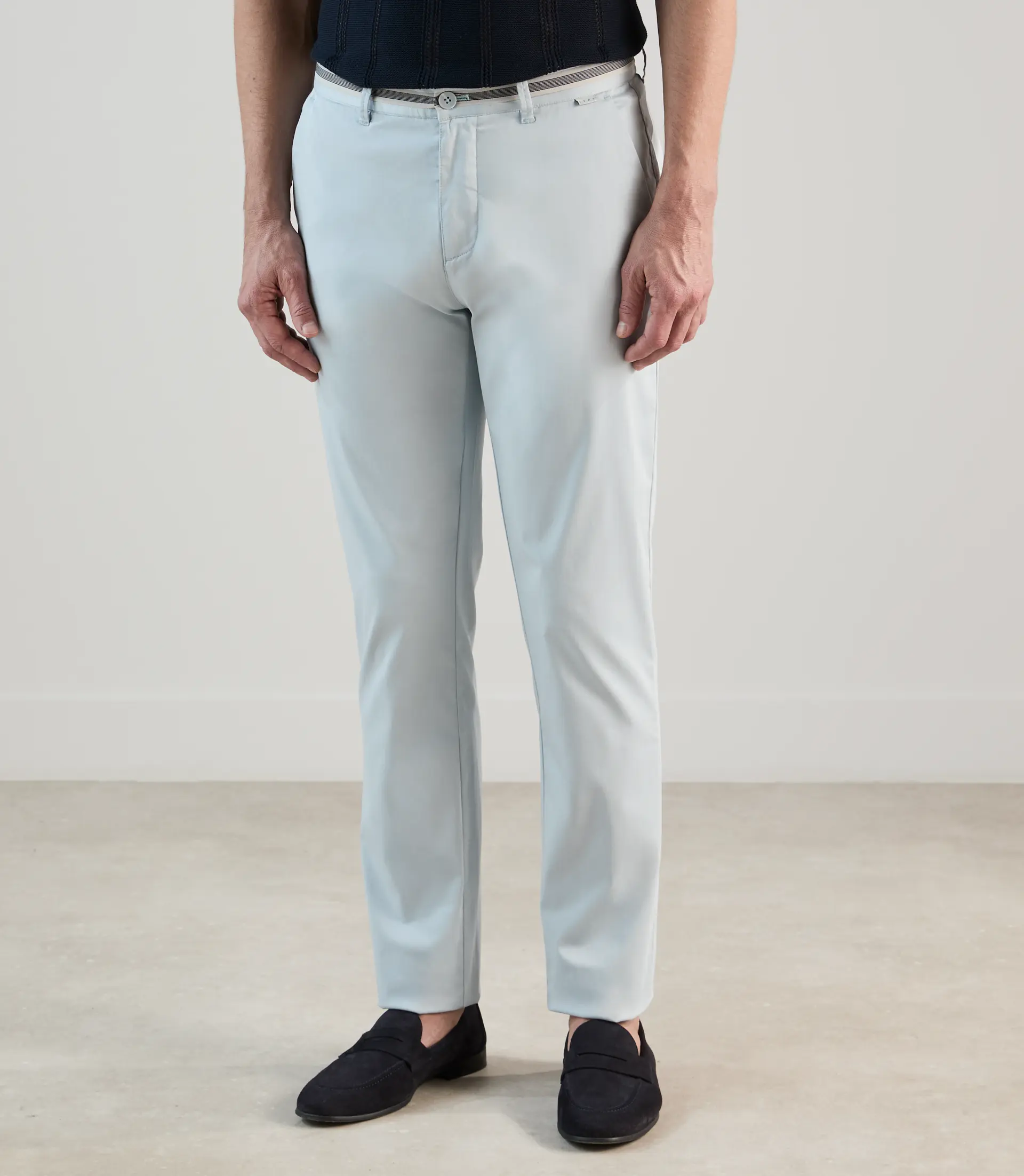 Pantalon chino bleu ciel - Image 5