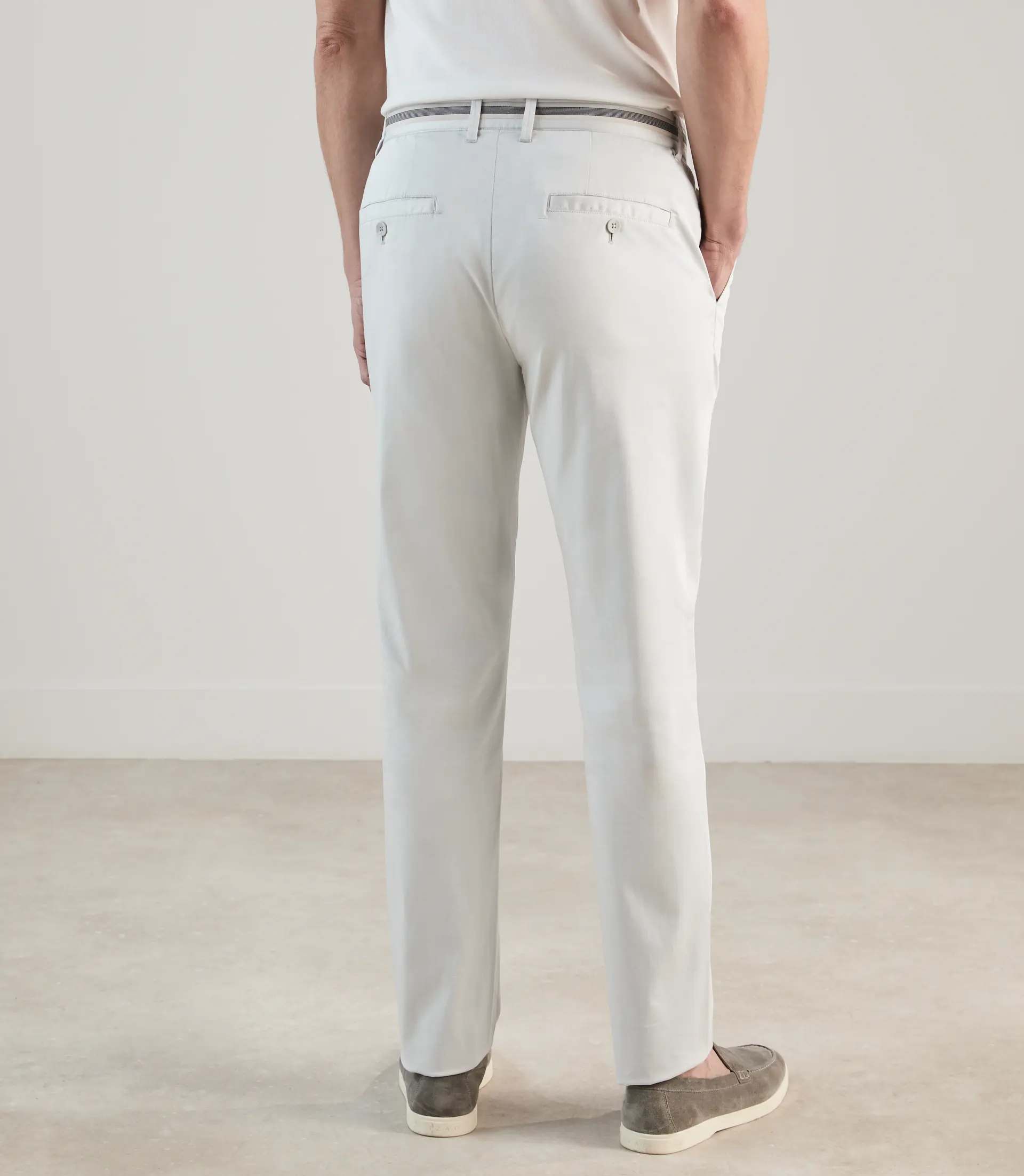 Pantalon chino gris perle - Image 4