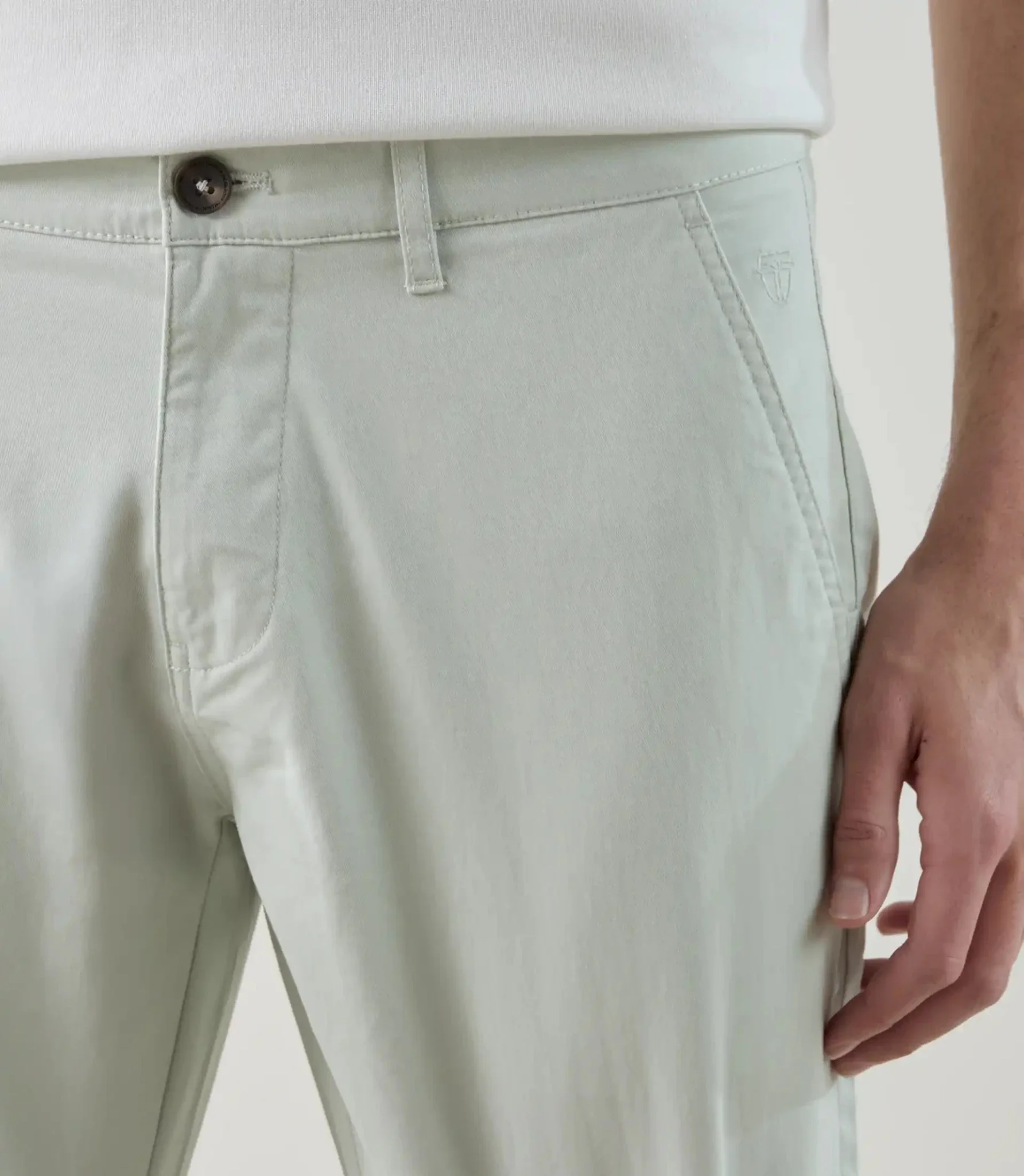 Pantalon chino vert clair - Image 2