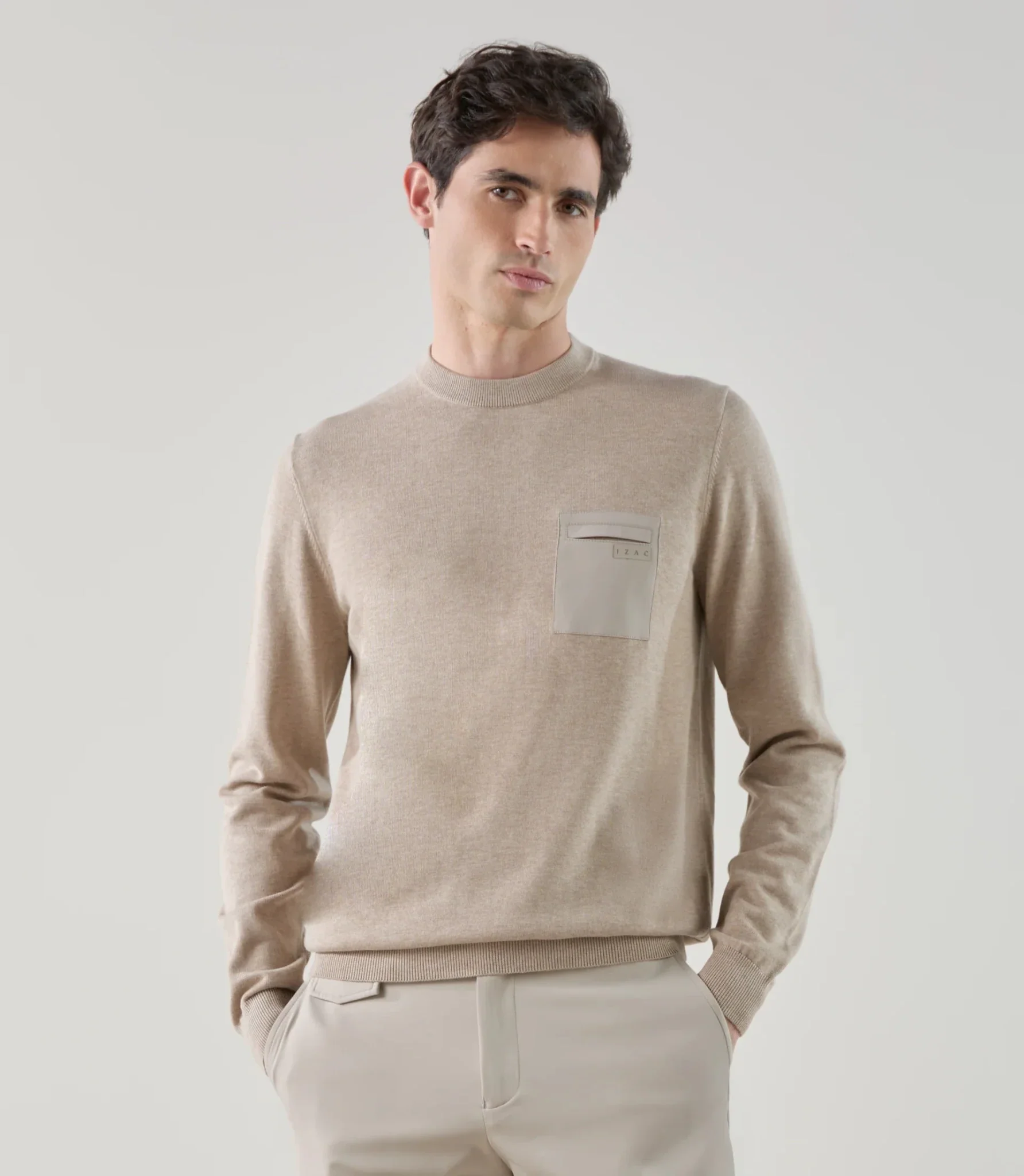 Pull col rond avec poche bi-matière beige