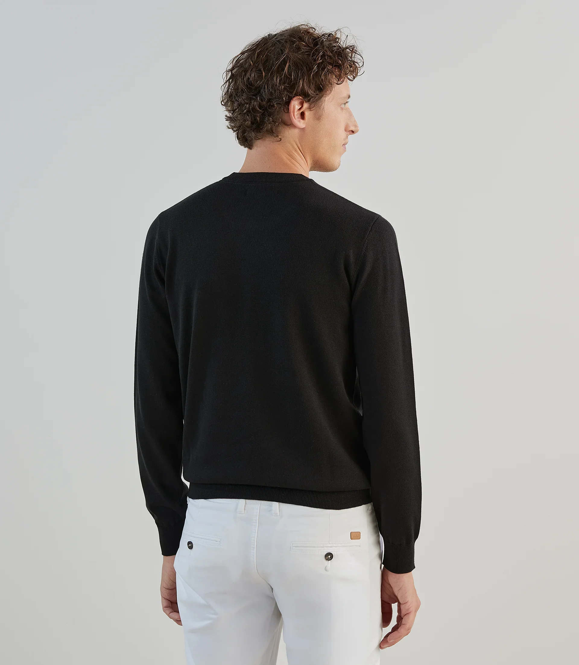 Pull avec poche bi-matière noir - Image 3