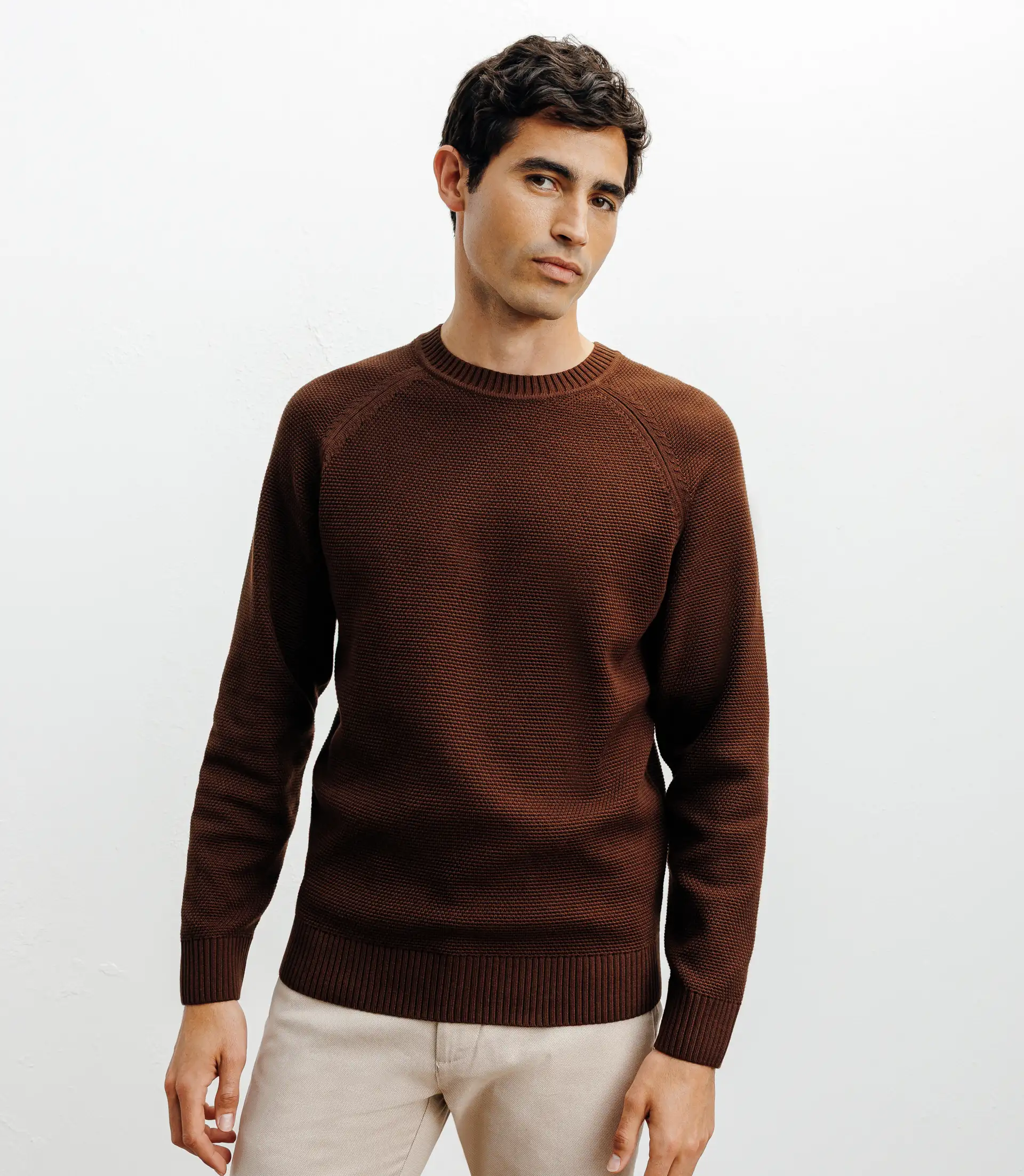 Pull col rond jeux de points chocolat