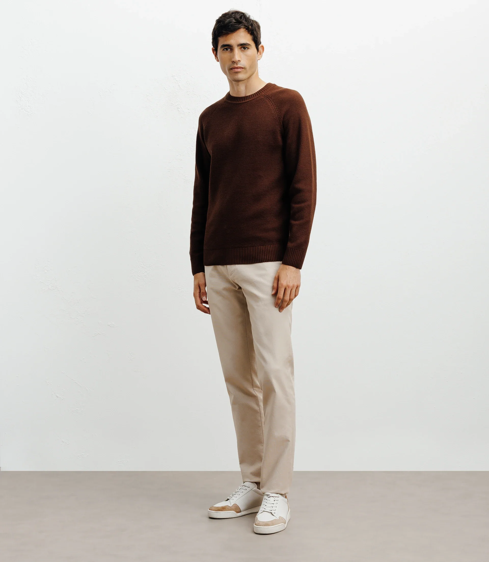 Pull col rond jeux de points chocolat - Image 3