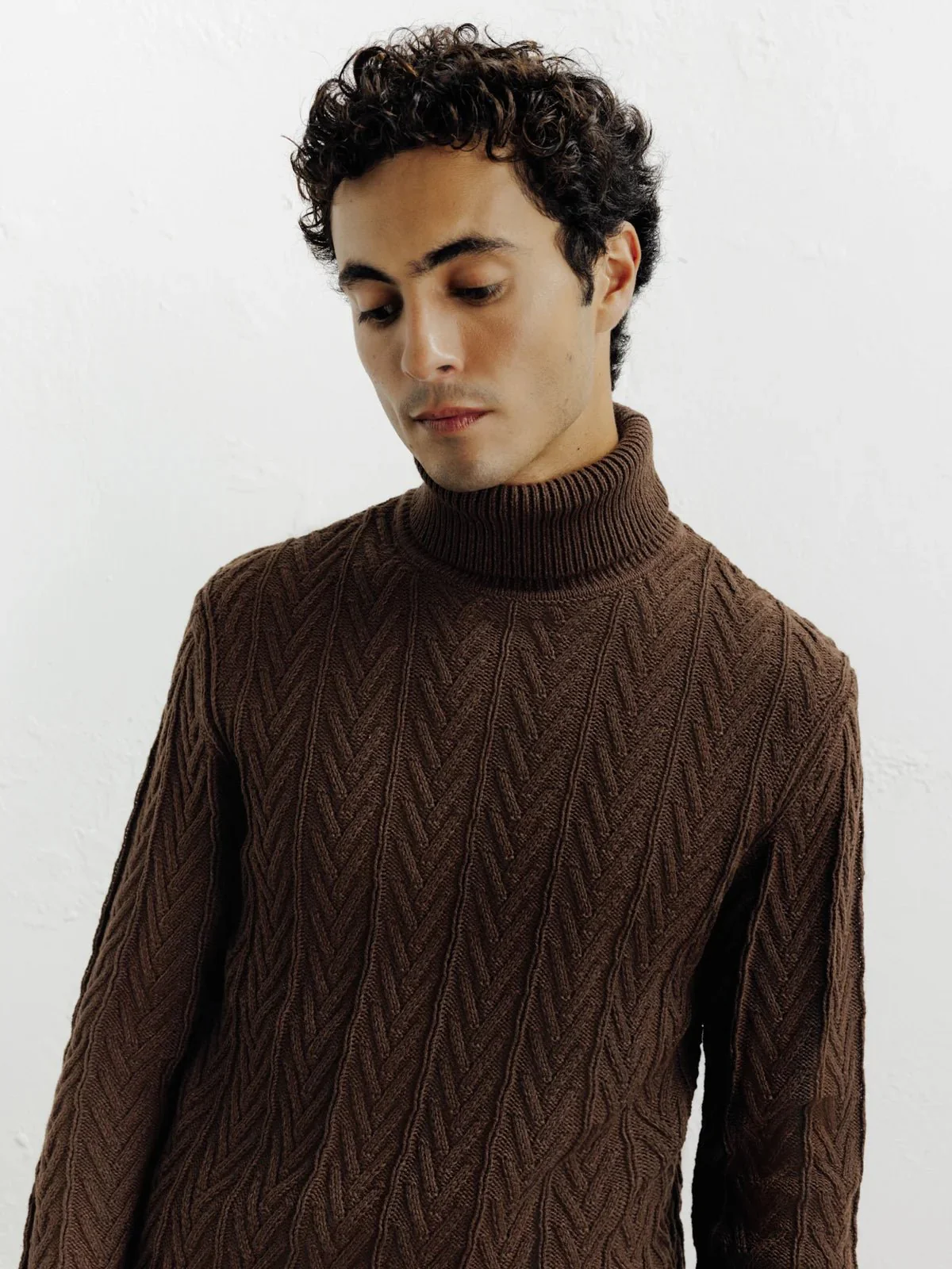 Pull col roulé torsadé chocolat - Image 2