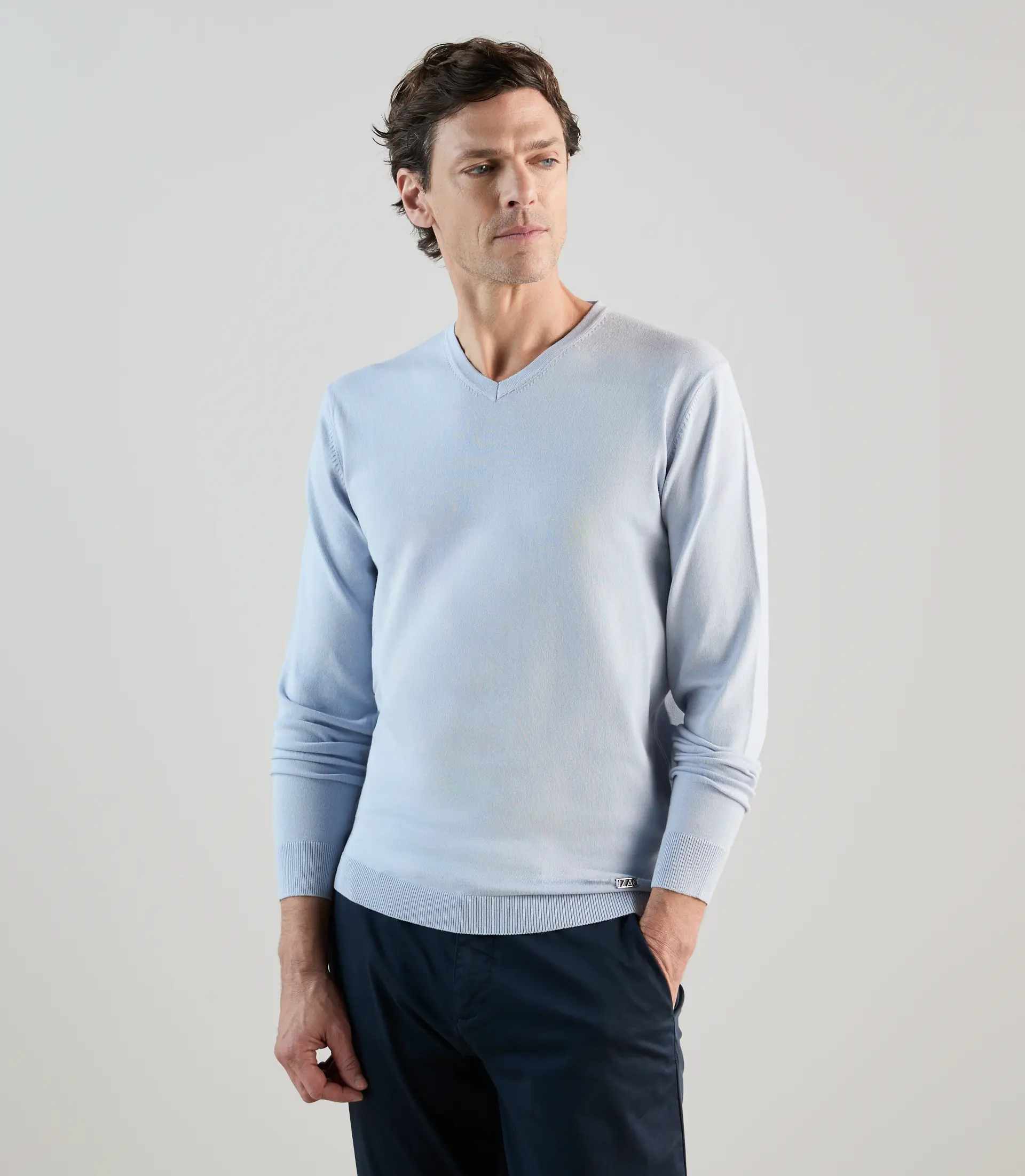 Pull col v bleu ciel