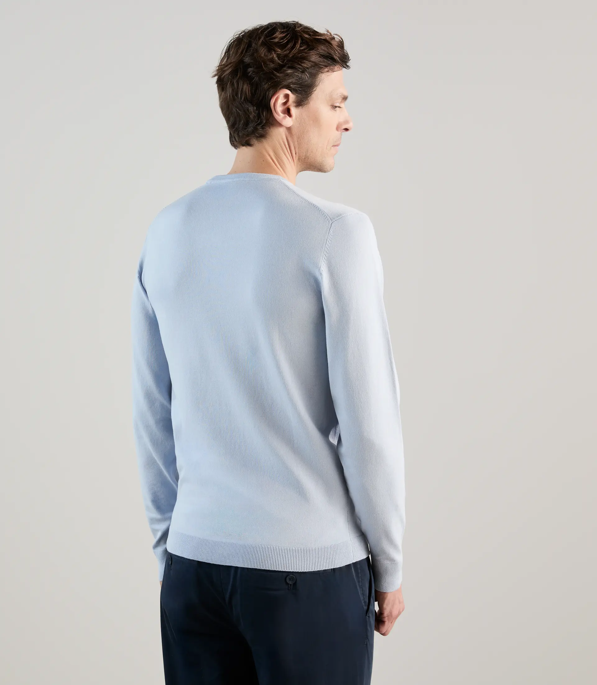 Pull col v bleu ciel - Image 3
