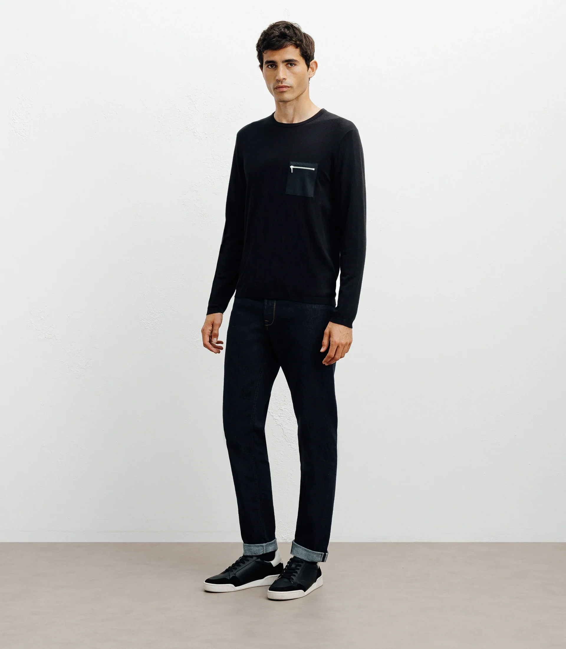 Pull manches longues col rond en maille noir - Image 3