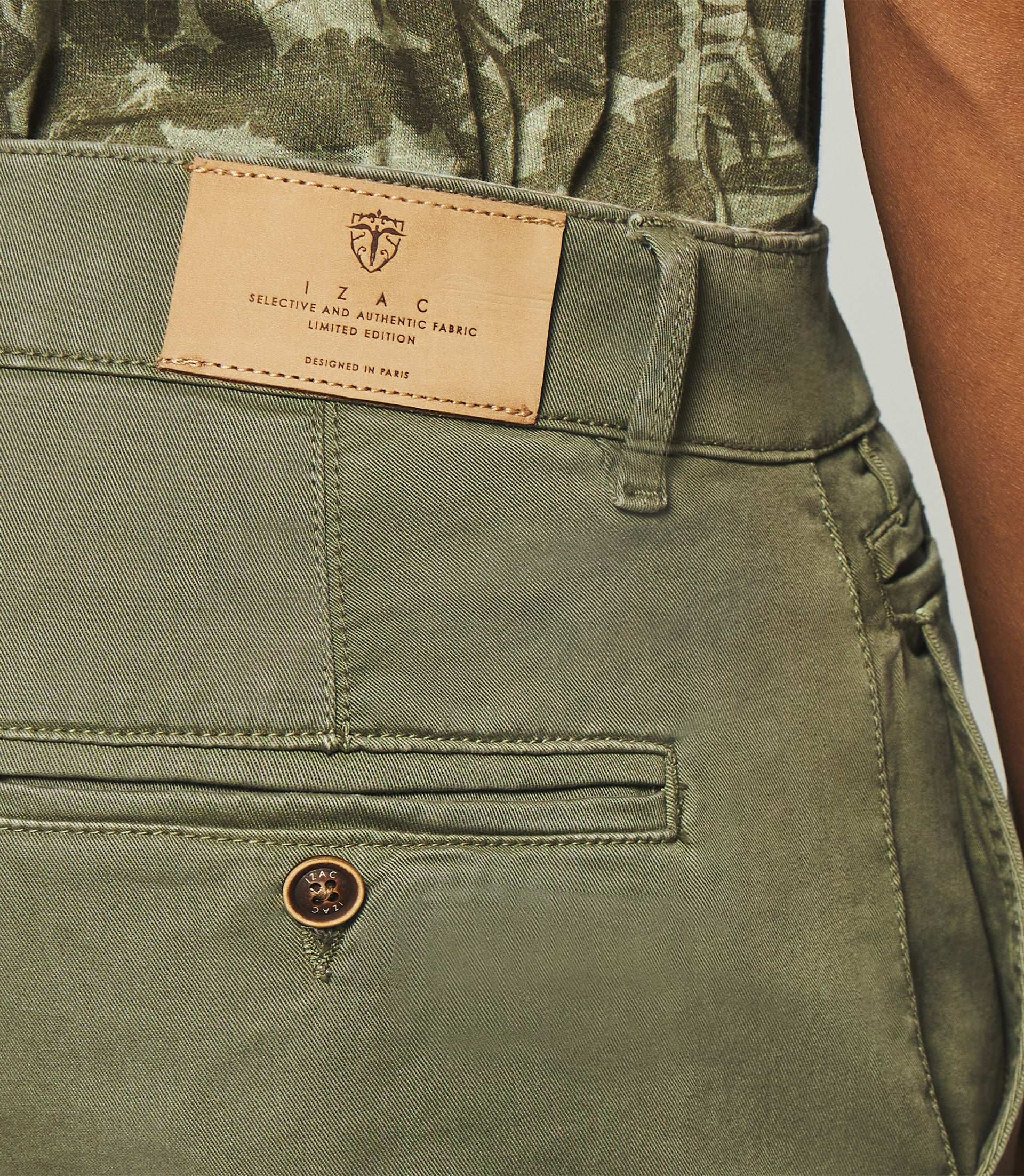 Pantalon slack slim kaki clair - Image 3