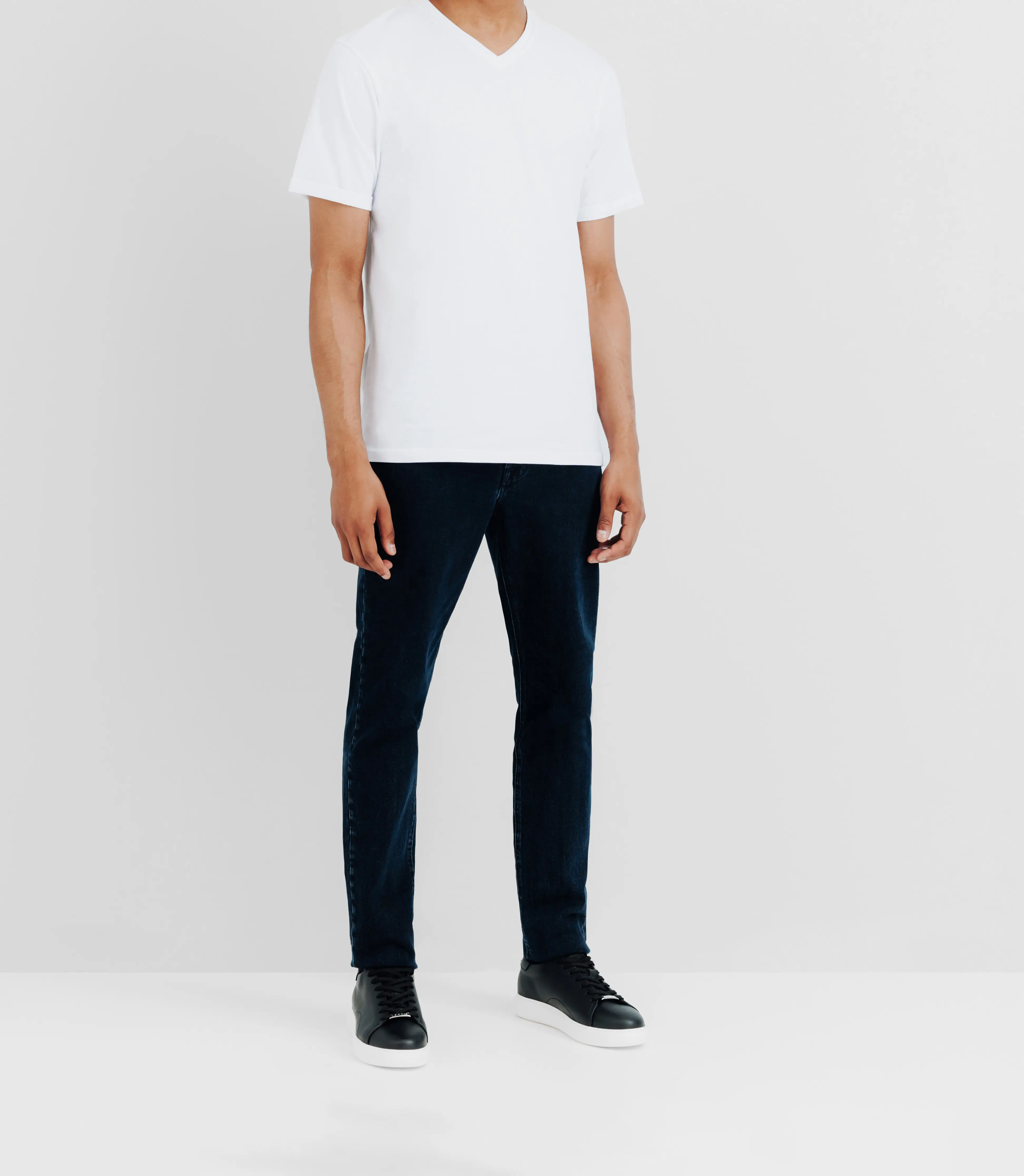 T-shirt col V blanc