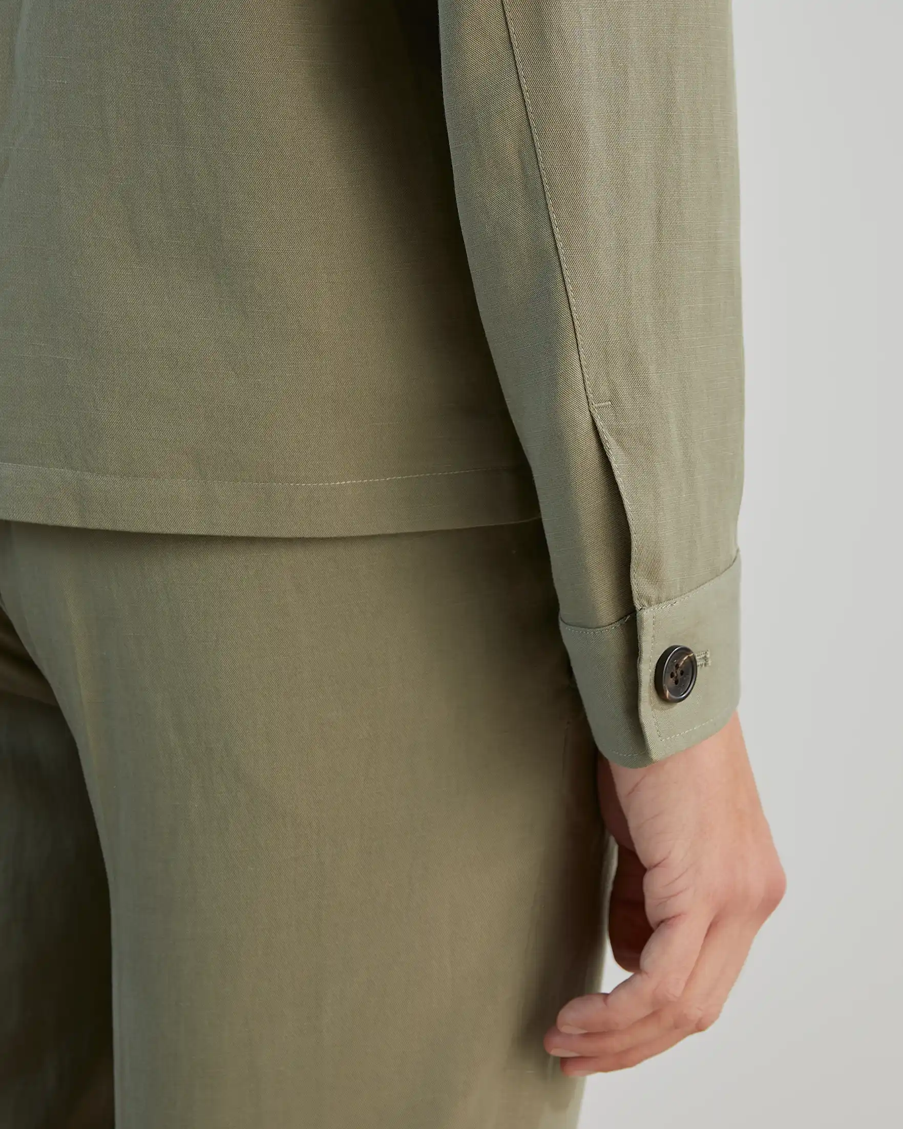 Veste casual col chemise kaki - Image 4